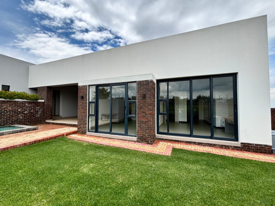 3 Bedroom Property for Sale in Helderzicht Eco Estate North West